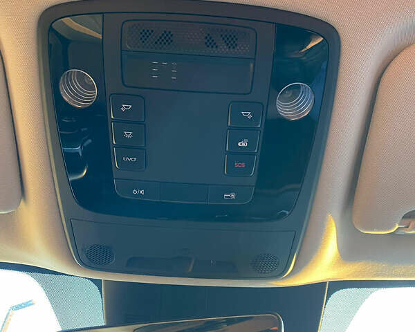 Серый Киа Карнивал, объемом двигателя 2.2 л и пробегом 147 тыс. км за 35500 $, фото 21 на Automoto.ua