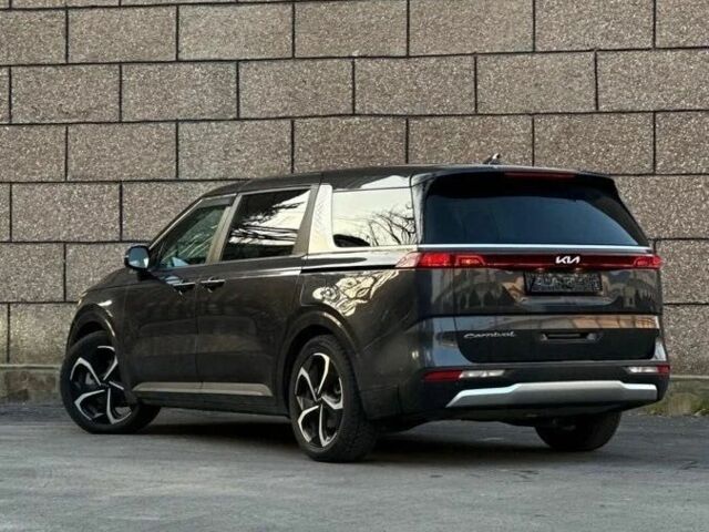 Серый Киа Карнивал, объемом двигателя 2.2 л и пробегом 78 тыс. км за 24900 $, фото 3 на Automoto.ua