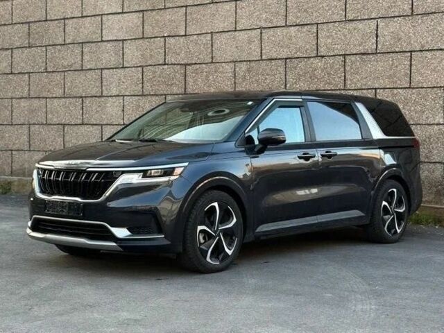 Серый Киа Карнивал, объемом двигателя 2.2 л и пробегом 78 тыс. км за 24900 $, фото 2 на Automoto.ua