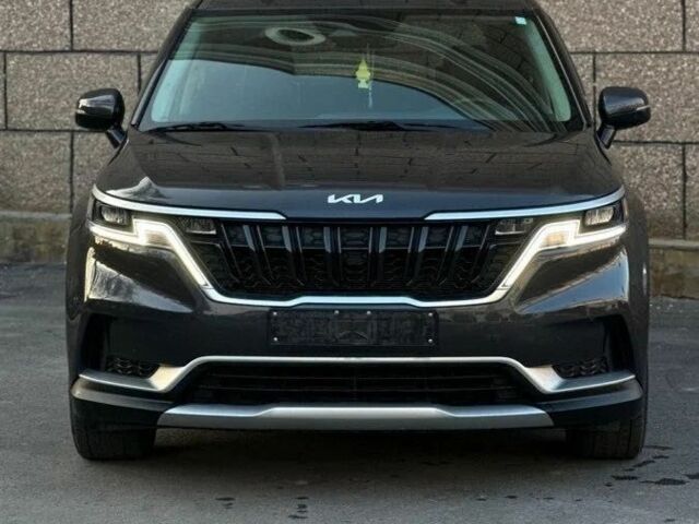 Серый Киа Карнивал, объемом двигателя 2.2 л и пробегом 78 тыс. км за 24900 $, фото 1 на Automoto.ua