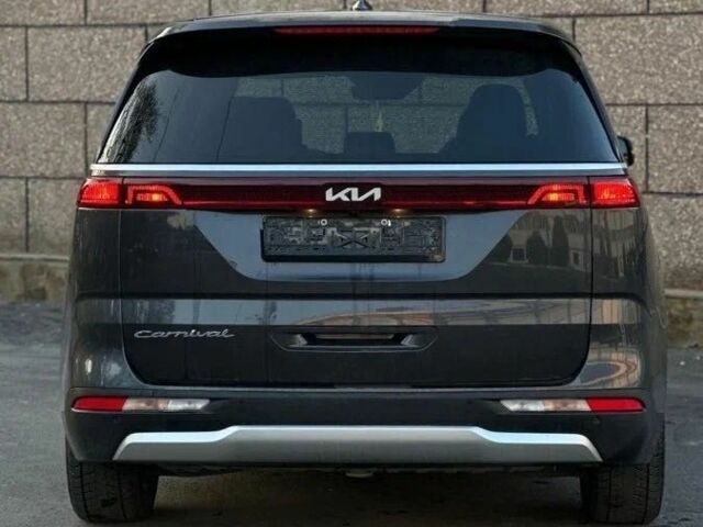 Серый Киа Карнивал, объемом двигателя 2.2 л и пробегом 78 тыс. км за 24900 $, фото 4 на Automoto.ua