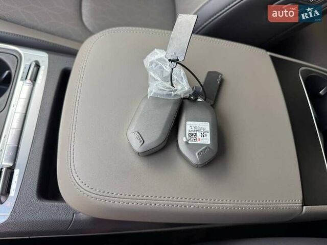 Серый Киа Карнивал, объемом двигателя 2.2 л и пробегом 12 тыс. км за 57000 $, фото 27 на Automoto.ua