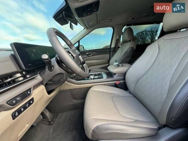 Серый Киа Карнивал, объемом двигателя 2.2 л и пробегом 12 тыс. км за 57000 $, фото 29 на Automoto.ua