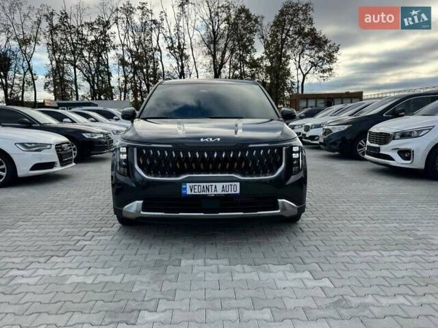 Серый Киа Карнивал, объемом двигателя 2.2 л и пробегом 12 тыс. км за 57000 $, фото 2 на Automoto.ua