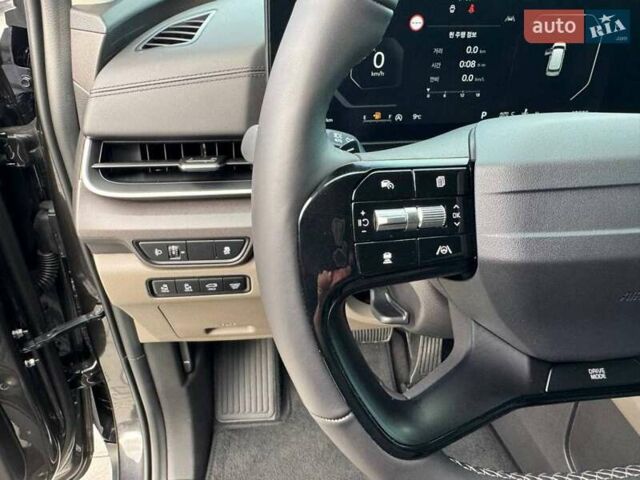 Серый Киа Карнивал, объемом двигателя 2.2 л и пробегом 12 тыс. км за 57000 $, фото 15 на Automoto.ua