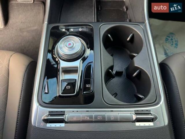 Серый Киа Карнивал, объемом двигателя 2.2 л и пробегом 12 тыс. км за 57000 $, фото 26 на Automoto.ua