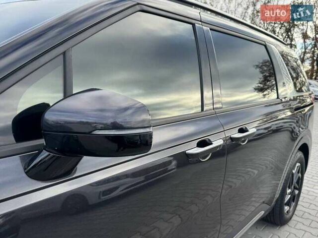 Серый Киа Карнивал, объемом двигателя 2.2 л и пробегом 12 тыс. км за 57000 $, фото 9 на Automoto.ua