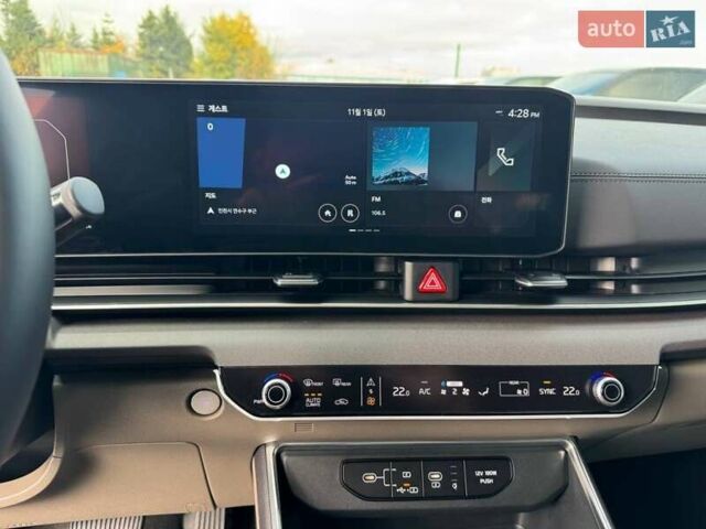 Серый Киа Карнивал, объемом двигателя 2.2 л и пробегом 12 тыс. км за 57000 $, фото 21 на Automoto.ua