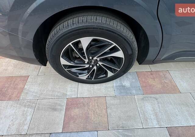 Синий Киа Карнивал, объемом двигателя 2.15 л и пробегом 105 тыс. км за 45500 $, фото 31 на Automoto.ua