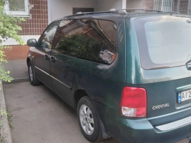 Зелений Кіа Карнівал, об'ємом двигуна 2.9 л та пробігом 200 тис. км за 2852 $, фото 2 на Automoto.ua