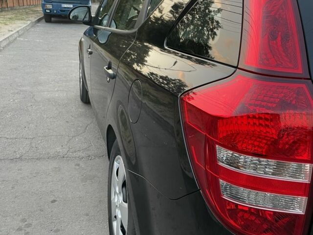 Черный Киа Сид, объемом двигателя 1.59 л и пробегом 238 тыс. км за 6500 $, фото 7 на Automoto.ua