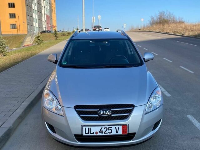Серый Киа Сид, объемом двигателя 0 л и пробегом 226 тыс. км за 5990 $, фото 1 на Automoto.ua