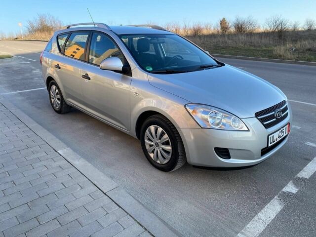 Серый Киа Сид, объемом двигателя 0 л и пробегом 226 тыс. км за 5990 $, фото 2 на Automoto.ua