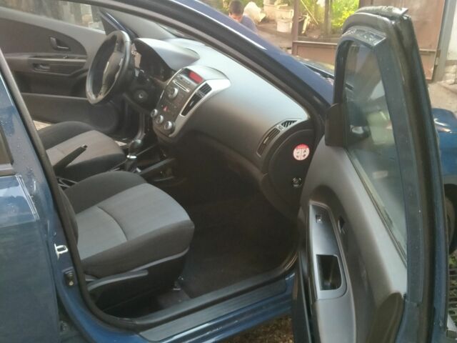 Синий Киа Сид, объемом двигателя 0 л и пробегом 188 тыс. км за 5900 $, фото 5 на Automoto.ua