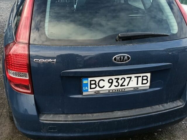 Синий Киа Сид, объемом двигателя 0 л и пробегом 188 тыс. км за 5900 $, фото 7 на Automoto.ua