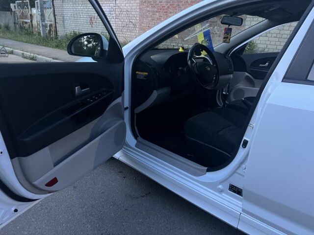 Білий Кіа Сід, об'ємом двигуна 1.6 л та пробігом 220 тис. км за 5700 $, фото 14 на Automoto.ua