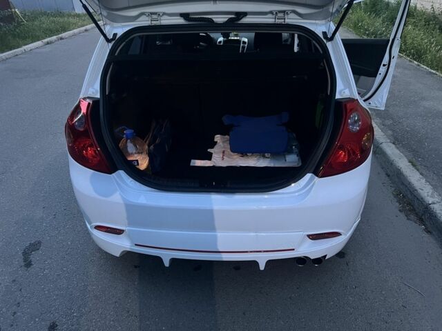 Білий Кіа Сід, об'ємом двигуна 1.6 л та пробігом 220 тис. км за 5700 $, фото 10 на Automoto.ua