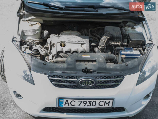 Белый Киа Сид, объемом двигателя 1.4 л и пробегом 126 тыс. км за 4950 $, фото 21 на Automoto.ua