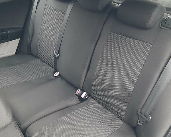 Белый Киа Сид, объемом двигателя 1.6 л и пробегом 182 тыс. км за 6100 $, фото 5 на Automoto.ua