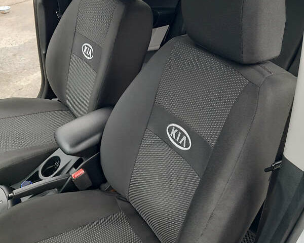 Белый Киа Сид, объемом двигателя 1.6 л и пробегом 182 тыс. км за 6100 $, фото 6 на Automoto.ua