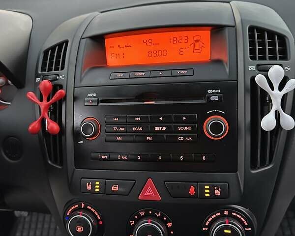 Белый Киа Сид, объемом двигателя 1.6 л и пробегом 229 тыс. км за 5799 $, фото 50 на Automoto.ua