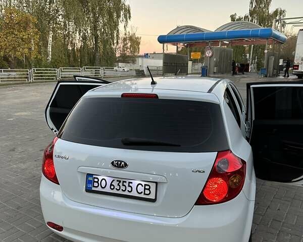 Белый Киа Сид, объемом двигателя 1.6 л и пробегом 229 тыс. км за 5799 $, фото 15 на Automoto.ua