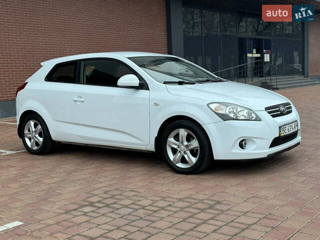 Белый Киа Сид, объемом двигателя 1.6 л и пробегом 167 тыс. км за 5700 $, фото 7 на Automoto.ua