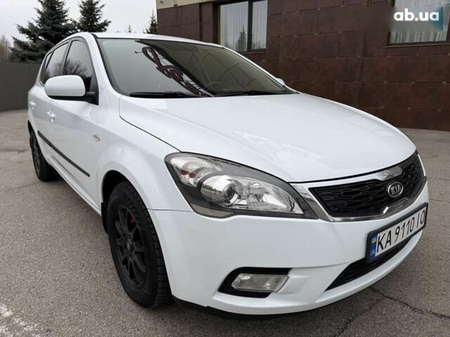 Белый Киа Сид, объемом двигателя 1.6 л и пробегом 193 тыс. км за 6999 $, фото 8 на Automoto.ua