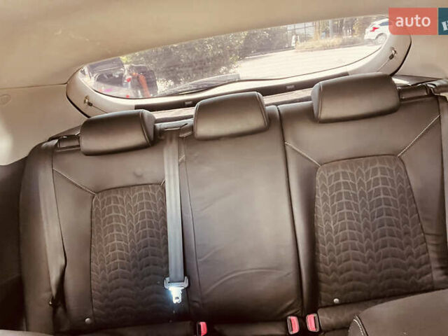 Белый Киа Сид, объемом двигателя 1.6 л и пробегом 230 тыс. км за 6000 $, фото 12 на Automoto.ua