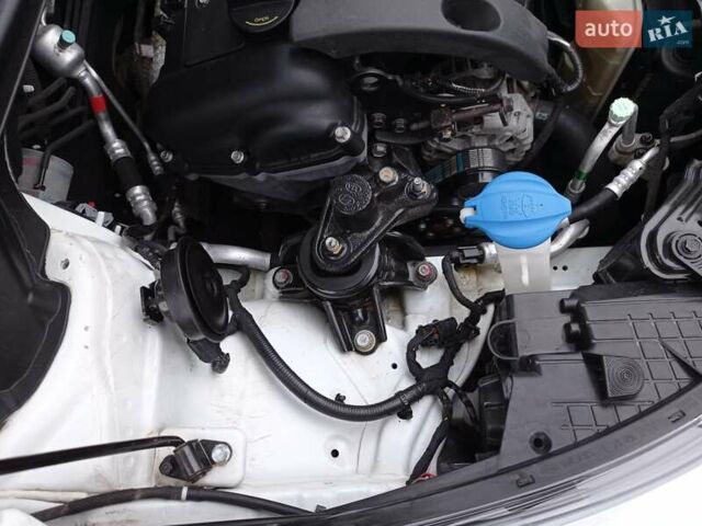 Белый Киа Сид, объемом двигателя 1.4 л и пробегом 147 тыс. км за 7999 $, фото 9 на Automoto.ua
