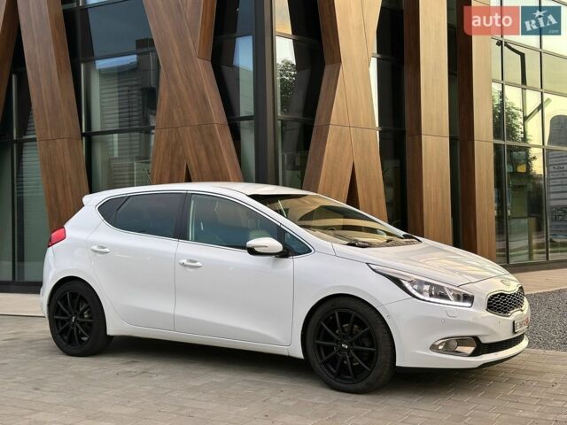 Белый Киа Сид, объемом двигателя 1.6 л и пробегом 188 тыс. км за 12600 $, фото 19 на Automoto.ua