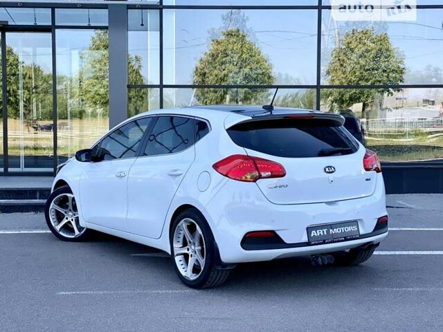 Белый Киа Сид, объемом двигателя 1.6 л и пробегом 175 тыс. км за 11900 $, фото 6 на Automoto.ua