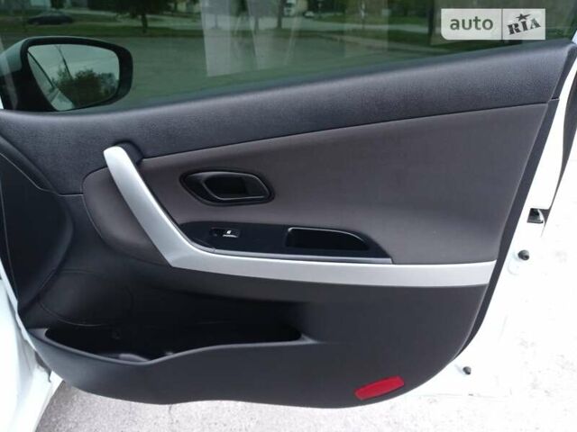 Білий Кіа Сід, об'ємом двигуна 1.4 л та пробігом 147 тис. км за 7999 $, фото 16 на Automoto.ua