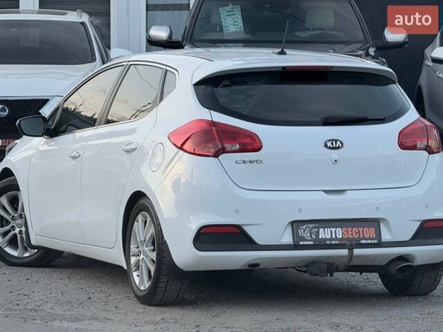 Білий Кіа Сід, об'ємом двигуна 1.59 л та пробігом 183 тис. км за 9500 $, фото 7 на Automoto.ua