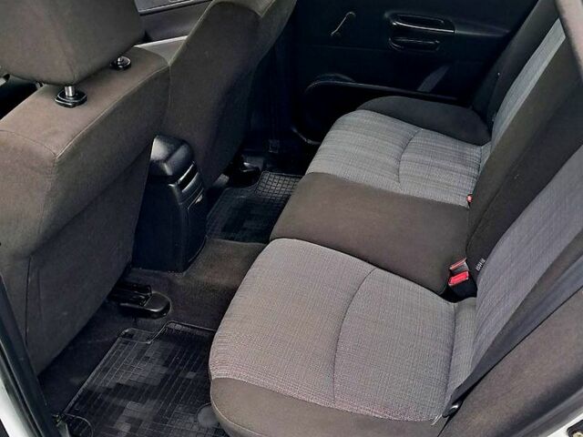 Білий Кіа Сід, об'ємом двигуна 1.6 л та пробігом 192 тис. км за 6500 $, фото 6 на Automoto.ua