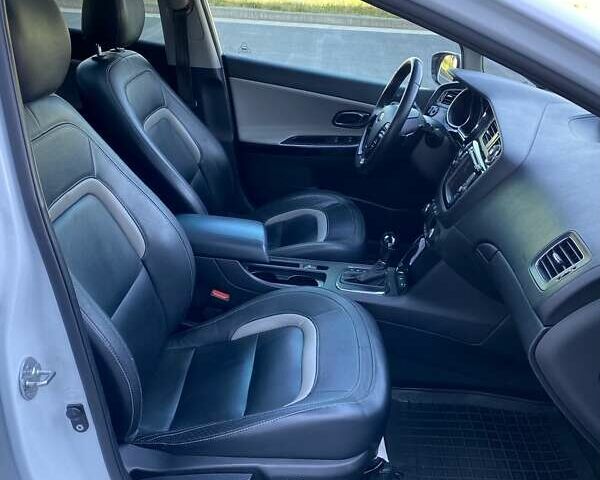 Белый Киа Сид, объемом двигателя 1.6 л и пробегом 175 тыс. км за 11700 $, фото 44 на Automoto.ua