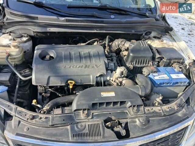 Белый Киа Сид, объемом двигателя 1.6 л и пробегом 162 тыс. км за 6500 $, фото 3 на Automoto.ua