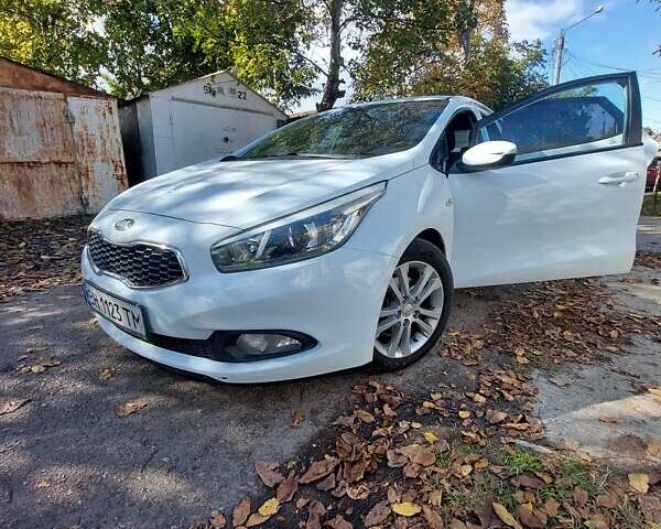 Белый Киа Сид, объемом двигателя 1.4 л и пробегом 283 тыс. км за 6800 $, фото 23 на Automoto.ua