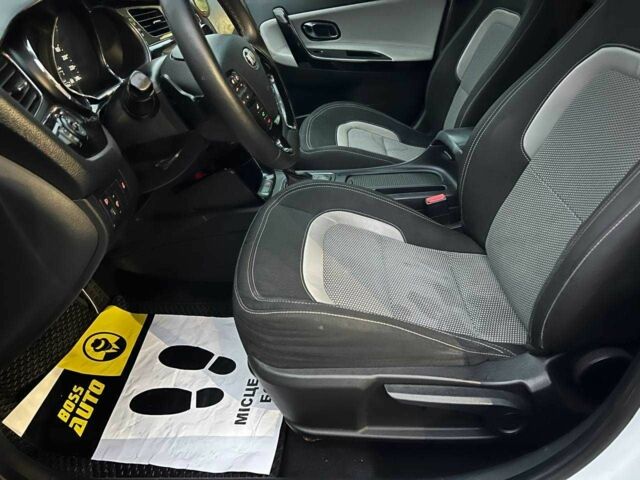 Білий Кіа Сід, об'ємом двигуна 1.6 л та пробігом 199 тис. км за 10500 $, фото 16 на Automoto.ua