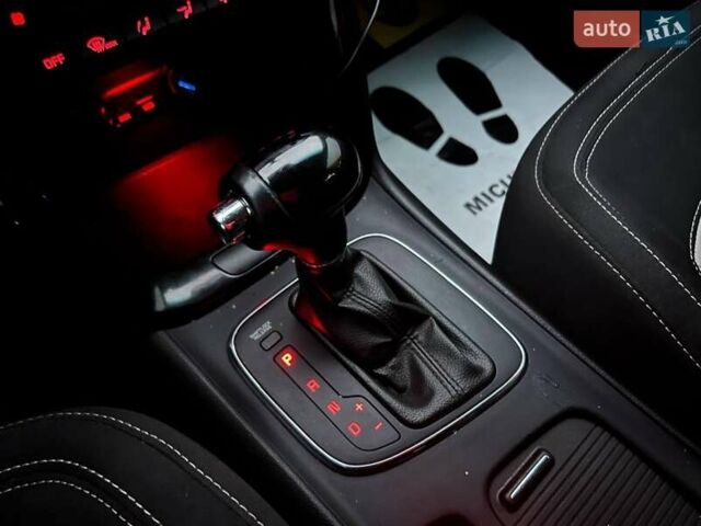 Білий Кіа Сід, об'ємом двигуна 1.59 л та пробігом 199 тис. км за 10500 $, фото 22 на Automoto.ua