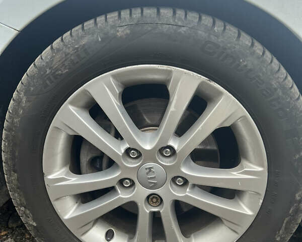 Білий Кіа Сід, об'ємом двигуна 1.59 л та пробігом 116 тис. км за 11500 $, фото 6 на Automoto.ua