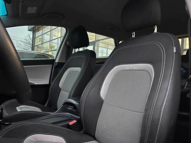 Білий Кіа Сід, об'ємом двигуна 1.6 л та пробігом 199 тис. км за 10500 $, фото 17 на Automoto.ua