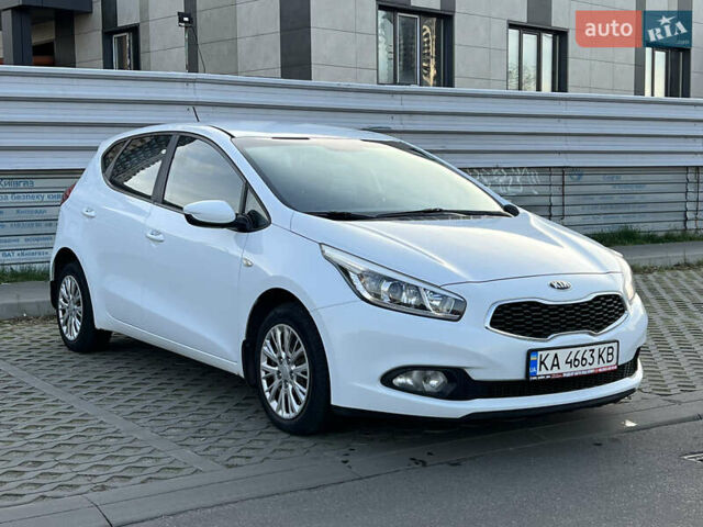 Белый Киа Сид, объемом двигателя 1.59 л и пробегом 127 тыс. км за 10500 $, фото 2 на Automoto.ua