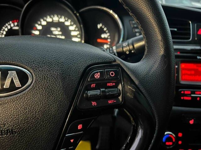 Білий Кіа Сід, об'ємом двигуна 1.6 л та пробігом 199 тис. км за 10500 $, фото 20 на Automoto.ua