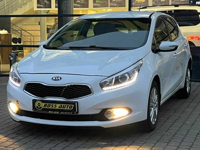 Білий Кіа Сід, об'ємом двигуна 1.6 л та пробігом 199 тис. км за 10500 $, фото 2 на Automoto.ua