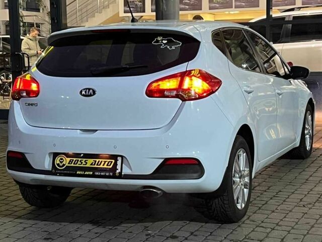 Білий Кіа Сід, об'ємом двигуна 1.6 л та пробігом 199 тис. км за 10500 $, фото 6 на Automoto.ua