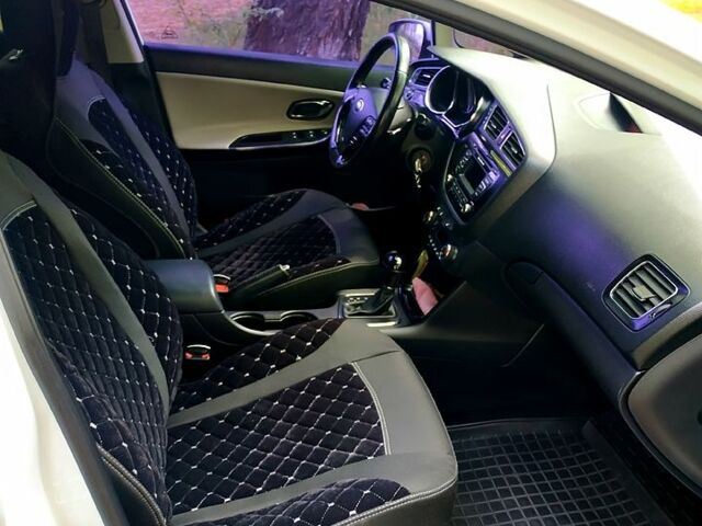 Білий Кіа Сід, об'ємом двигуна 1.6 л та пробігом 127 тис. км за 10800 $, фото 6 на Automoto.ua