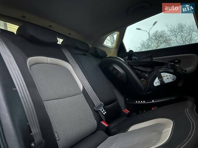 Білий Кіа Сід, об'ємом двигуна 1.59 л та пробігом 199 тис. км за 10500 $, фото 11 на Automoto.ua