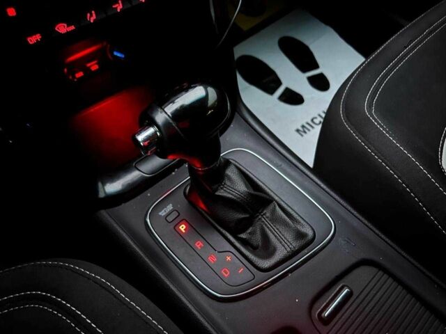 Білий Кіа Сід, об'ємом двигуна 1.6 л та пробігом 199 тис. км за 10500 $, фото 22 на Automoto.ua