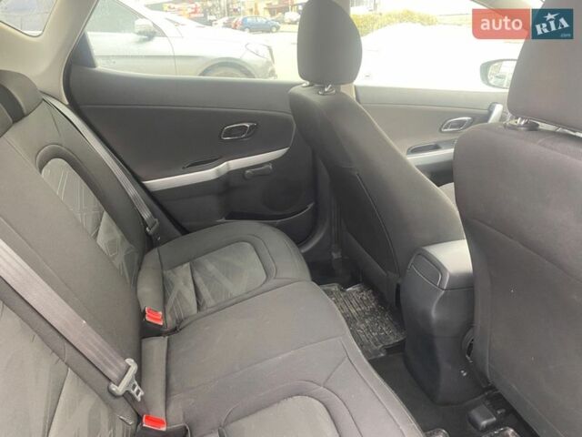 Білий Кіа Сід, об'ємом двигуна 1.4 л та пробігом 216 тис. км за 8150 $, фото 15 на Automoto.ua